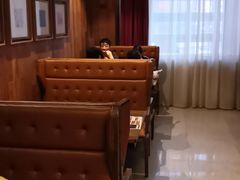 卡座-青年公社烤鸭(青年路店)