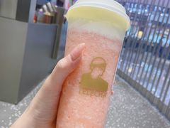 草莓桃子酪酪-LELECHA乐乐茶(新街口大洋店)