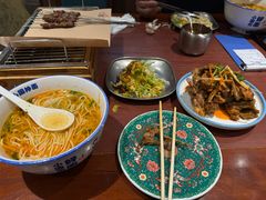 -东大桥小国抻面烧烤(长通路店)