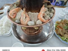 -一口猪海鲜浑锅·东北家常菜