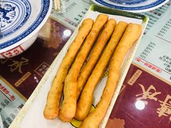 茴香小油条-赵记传承特色牛奶甜品(泉城广场店)