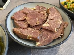 -汗腾格里·风味餐厅(新疆驻京办店)