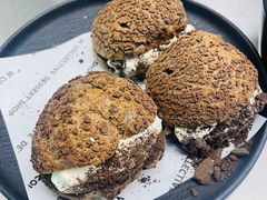 -W COLLECTIVE  DESSERT SHOP