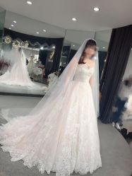 -艾米丽婚纱礼服