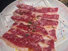 -山川小町·极番烧肉(新地假日广场店)