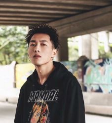 -Miracle集简美发沙龙