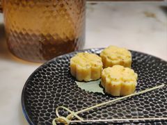 桂花绿豆糕-吴越荣记苏州菜·松鼠桂鱼 100% 活鱼现做(月光码头店)