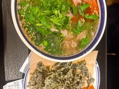 -云阿蛮云南生烫牛肉米线(奉贤路店)