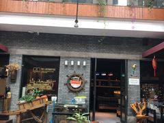 门面-苹果树下艺术餐厅(宋庄店)