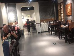 大堂-北平食府·北京烤鸭(北京西站六里桥店)