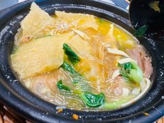 蟹黄三鲜砂锅-馋三尺蟹粉小笼(人民广场店)