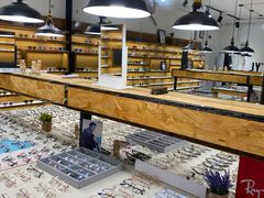 -罗伯特眼镜·蔡司官方授权(罗湖国贸店)