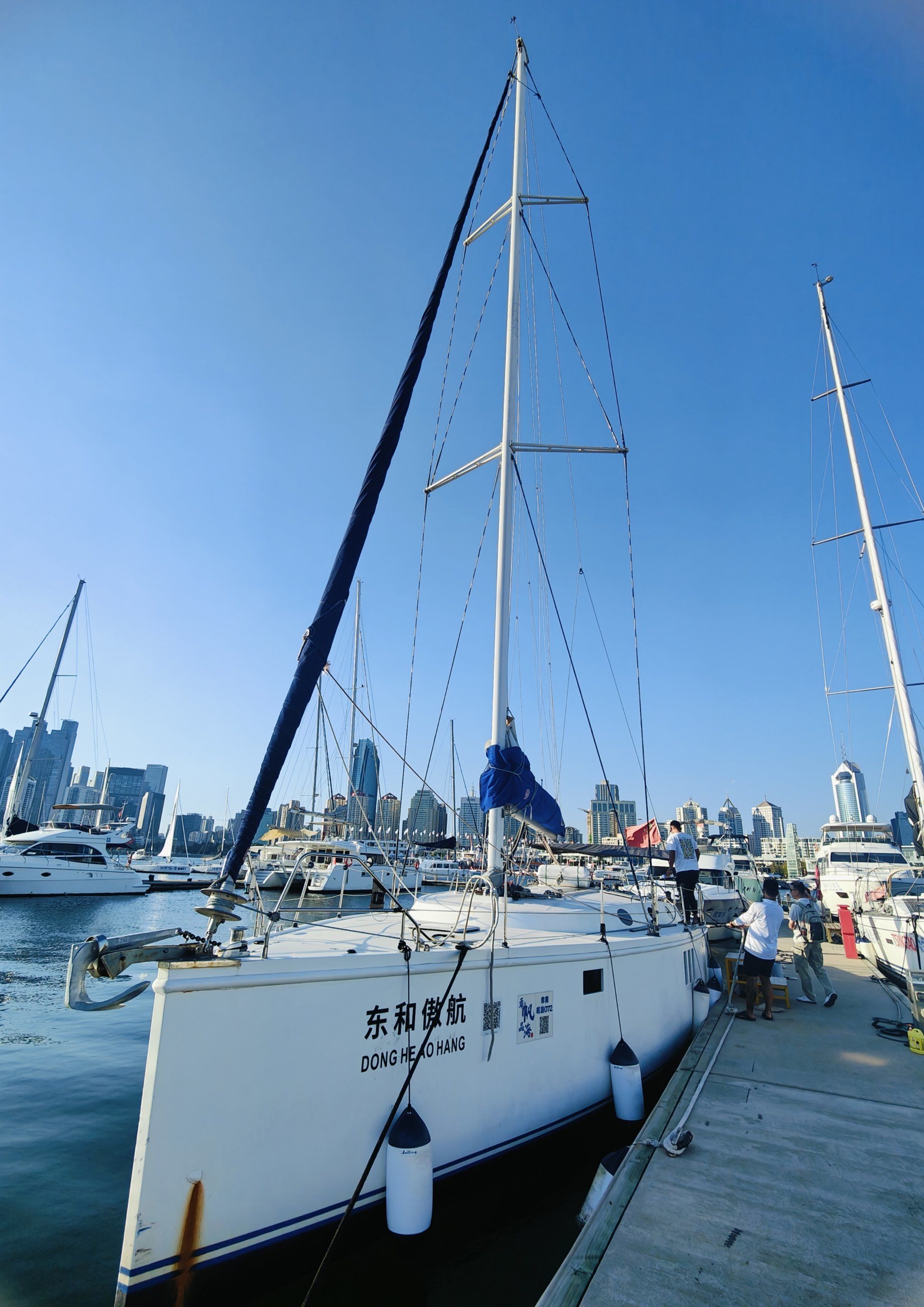 帆船游好去处 #海边美景 #游艇出海 
和家人一起去青岛玩,作为景祆