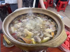 -威邵鸡煲(西华路总店)