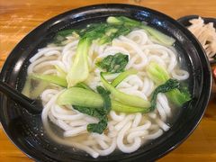 -丽虹云南过桥米线(兴工街店)