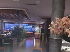 -八府香鸭·啫啫煲(华山路店)