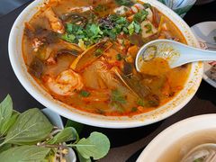 -大头虾越式风味餐厅(光明广场店)