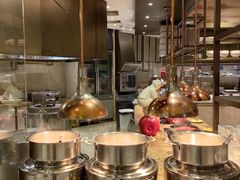 -华邑酒店·鲜艳全日自助餐厅