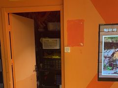 -不可思议减压馆·解压博物馆·摔碗发泄·团建定制