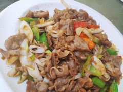 葱爆羊肉-古月楼老菜馆