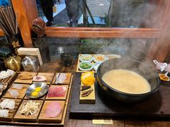 -银米·云南传统过桥米线(双廊黑金冠店)