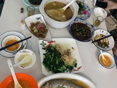 清蒸白鱼-七的湖·晚芳亭·阳澄湖农家菜·大闸蟹(莲花岛店)