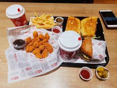 -The Habit Burger Grill 哈比特汉堡(爱琴海店)