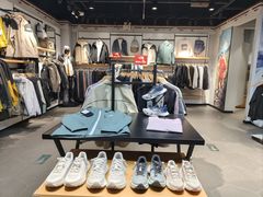 -斯普瑞斯奥特莱斯