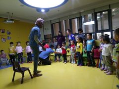 -爱贝英语新乡新都汇中心