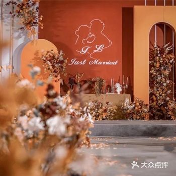 真没让我们失望。看到朋友圈里面大家都在夸我的婚礼