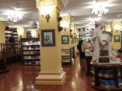 店内环境-果戈里书店