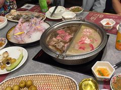 -一绪に寿喜烧(荟聚店)