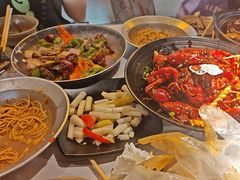 -巴厘龙虾·榜首油焖大虾(音乐学院·沿江酒馆店)