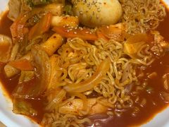 拉面炒年糕-山海珍味韩国料理(奥城店)