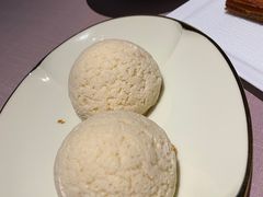 黑松露鹅肝包-新荣记(南京西路店)
