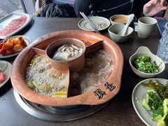 -滇釜火锅·能喝汤的火锅(车公庄店)