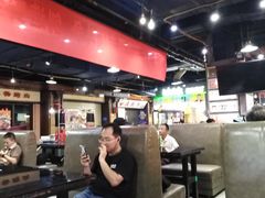 大堂-食上东新街美食街区(民乐新都会店)