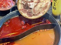 -冯校长老火锅(中联广场店)