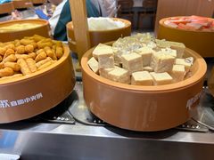 -龍歌自助小火锅(市南金茂湾店)