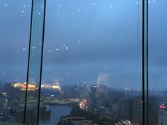 -云顶旋转自助景观餐厅