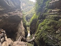 -龙水峡地缝景区