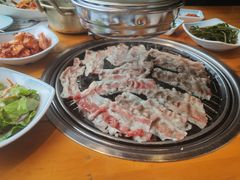 -唯成•韩国炭火烤肉 유성고기