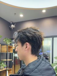 -藤野造型烫染·漂发