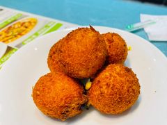 -张氏宽窄巷成都名小吃(茂业百货华强北店)