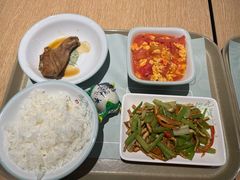 -老乡鸡(上海品尊国际中心店)