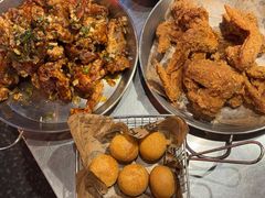 -BHC炸鸡(明洞总店)