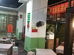 大堂-时二崽肥肠鸡大排档(健康路店)