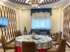 -巴扎美食·新疆菜·西域歌舞表演餐厅(新疆大厦店)