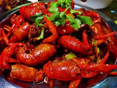 油焖小龙虾-临湖人家(欢乐大道店)