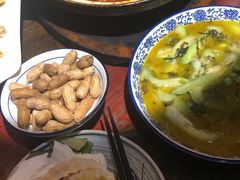 -手抄板凳江南菜(湖滨商业街店)